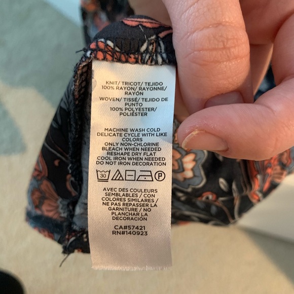 Pretty Paisley/Floral Blouse from LOFT - Picture 5 of 5